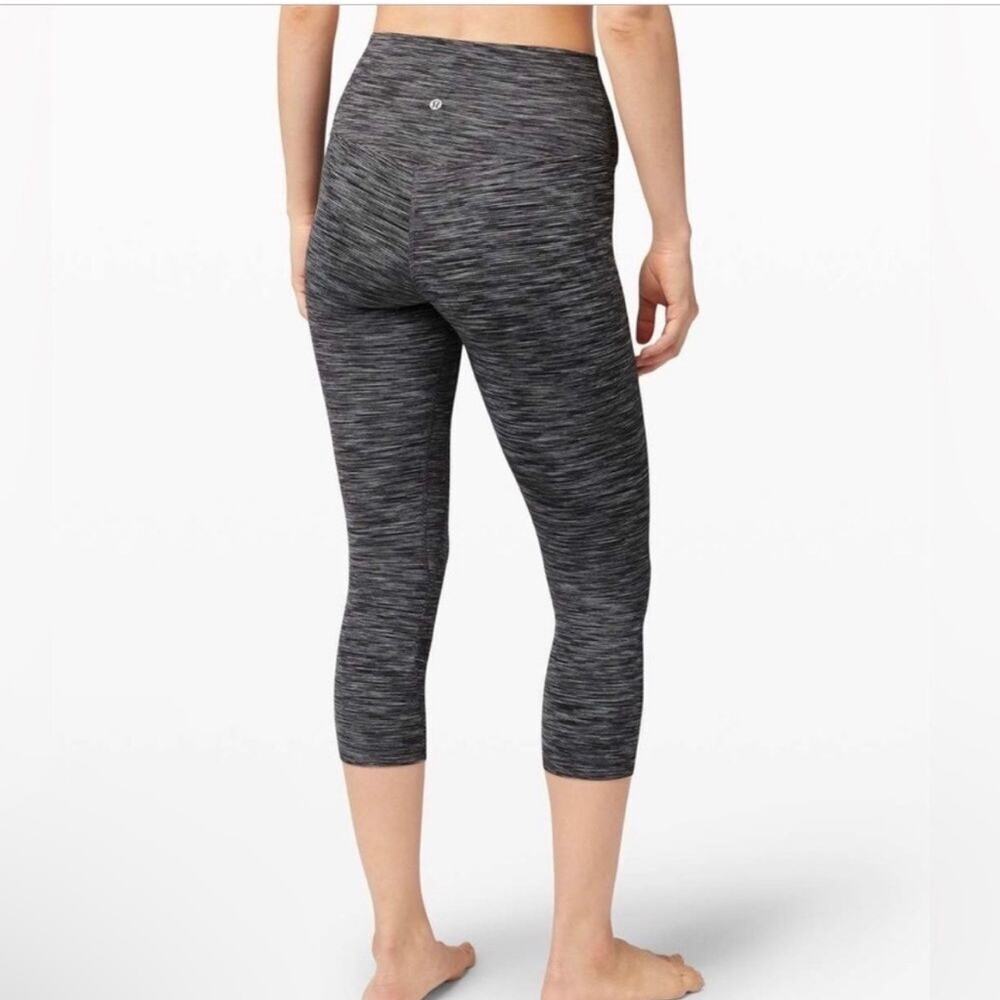 Lululemon Leggings Womens 6 Wee Are From Space Align Crop Athletic Yoga Gym Nulu